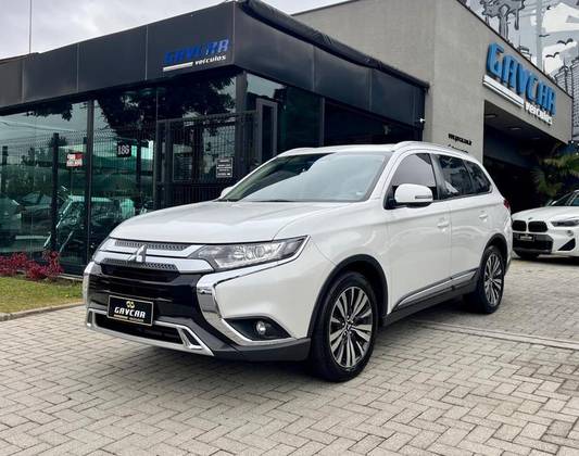 MITSUBISHI OUTLANDER 2.0 MIVEC GASOLINA HPE AUTOMÁTICO MITSUBISHI OUTLANDER 2.0 MIVEC GASOLINA HPE AUTOMÁTICO